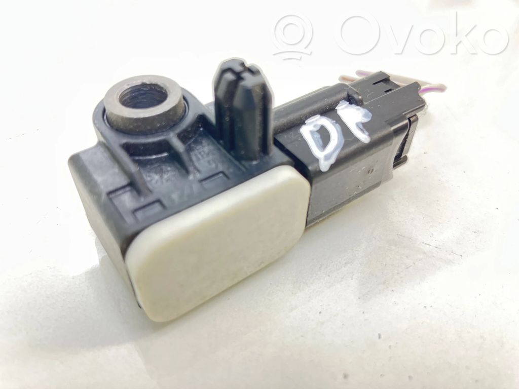 Ford Kuga I Airbag deployment crash/impact sensor 