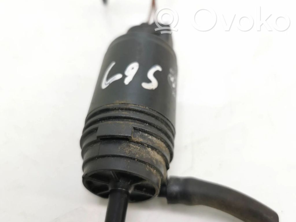 BMW 3 E90 E91 Windscreen/windshield washer pump 