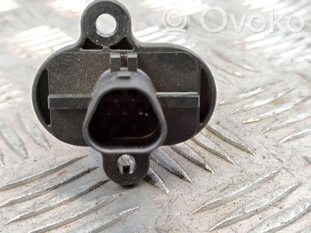 Opel Astra K Mass air flow meter 