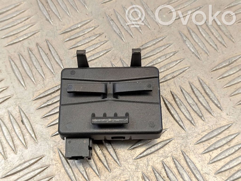 Opel Astra K Module de contrôle sans clé Go 