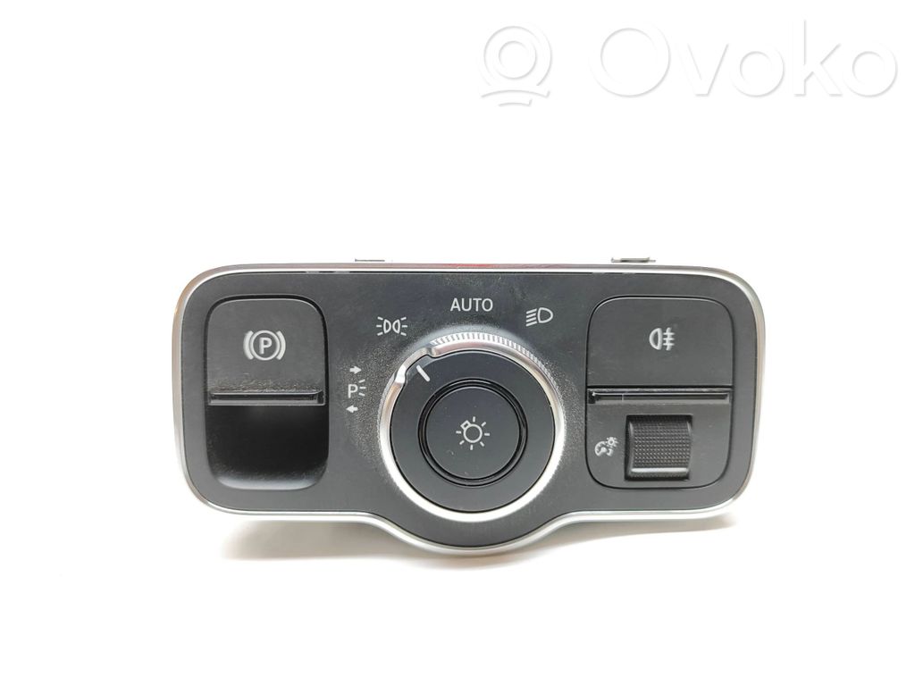 Mercedes-Benz A W177 Light switch 