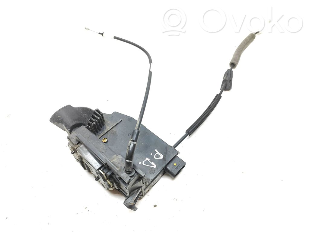 Peugeot 308 Front door lock 
