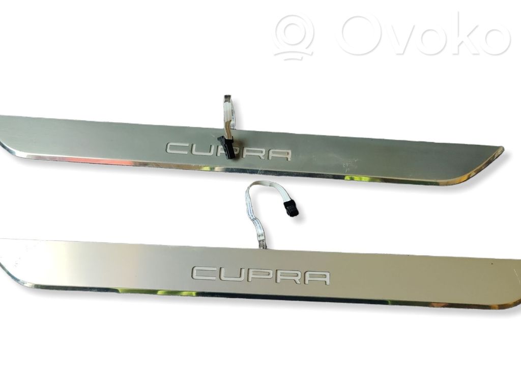 Seat Leon (5F) Moldura protectora del borde delantero 