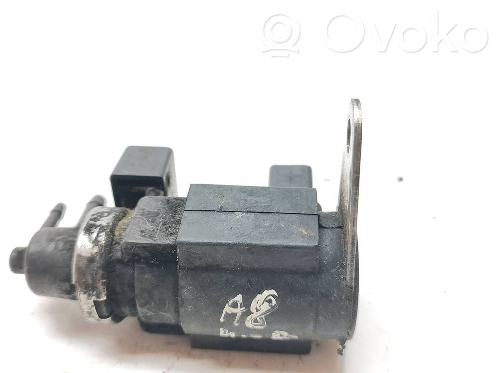Audi A8 S8 D3 4E Electroválvula del turbo 
