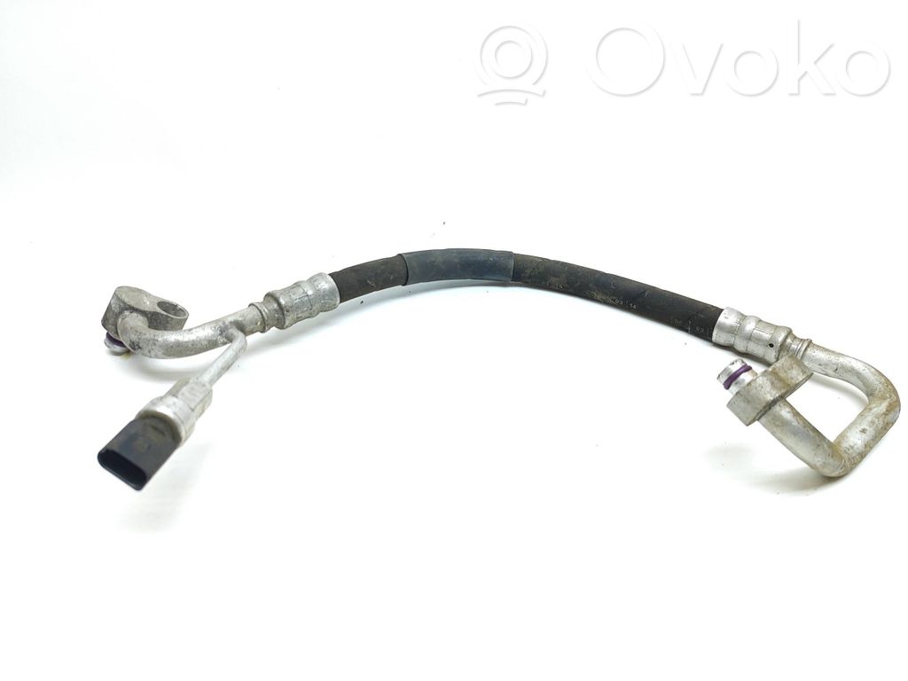 Volkswagen Touran II Ilmastointilaitteen putki (A/C) 
