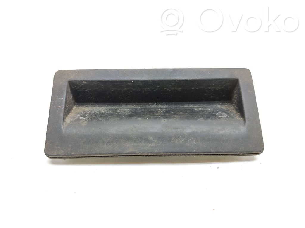 Uchwyt / Rączka zewnętrzna otwierania klapy tylnej / bagażnika   5N0827566F