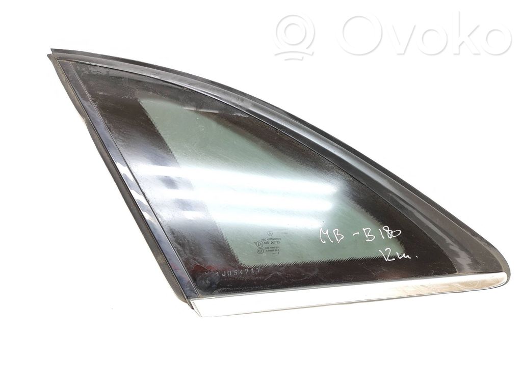 Mercedes-Benz B W246 W242 Rear side window 