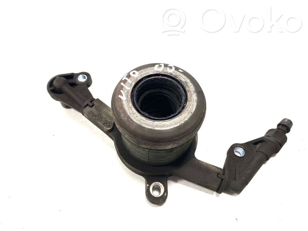 Mercedes-Benz Vito Viano W639 Cilindro secondario del cuscinetto di rilascio della frizione