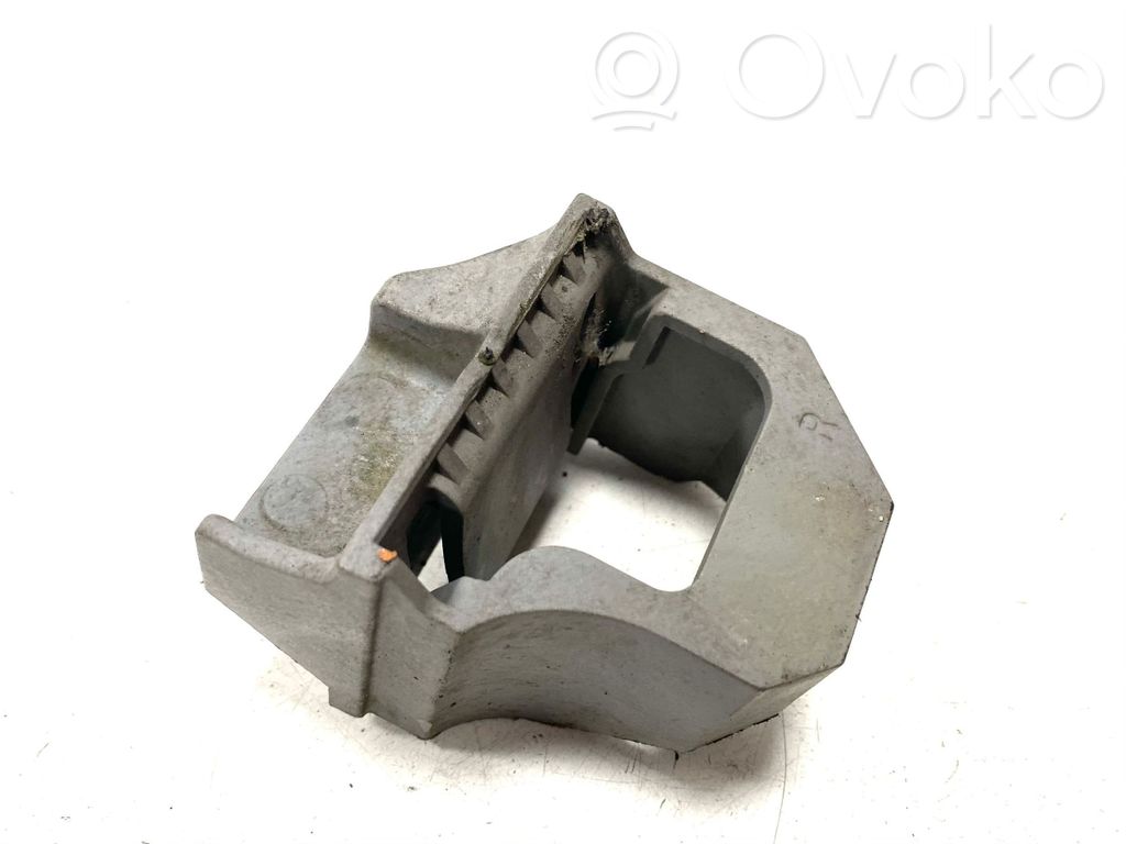 BMW 3 E90 E91 Radiator mount bracket 