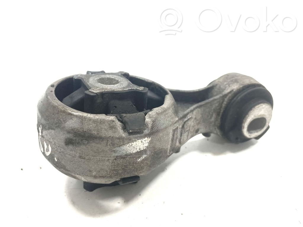 Nissan Qashqai Engine mount bracket 