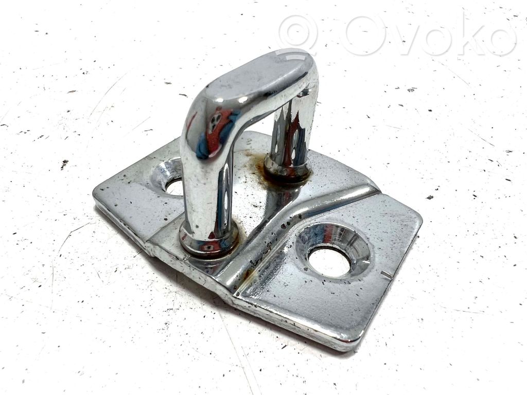 BMW 5 E60 E61 Rear door lock loop/hook striker 