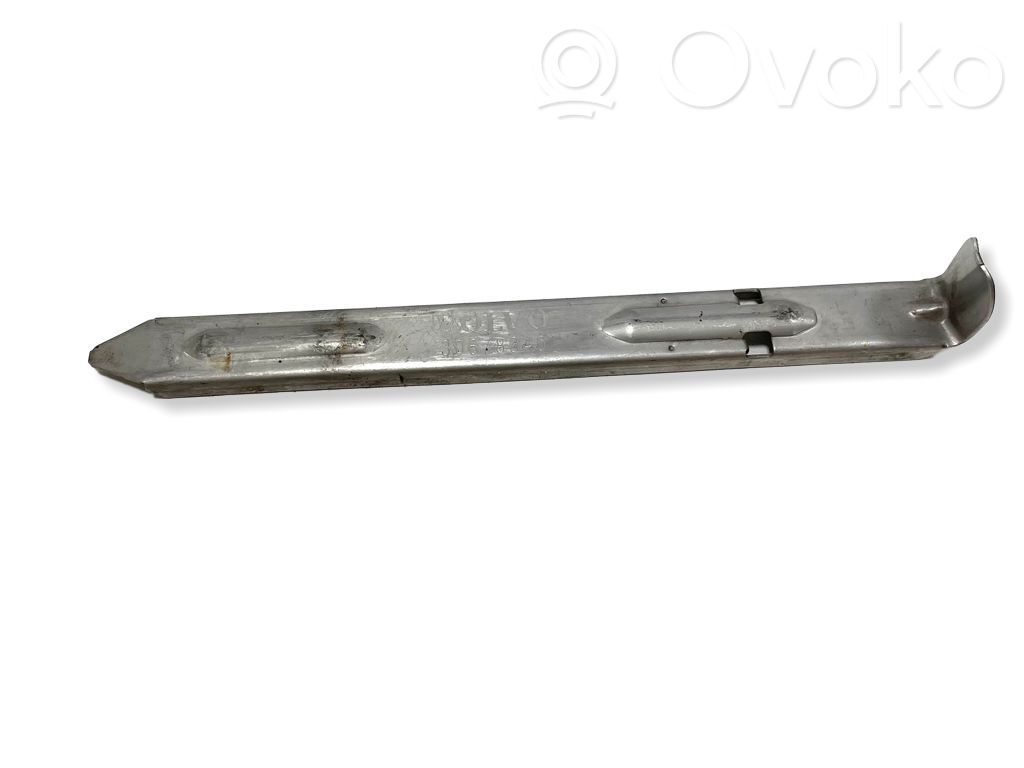 Volvo S80 Headlight/headlamp mounting bracket 