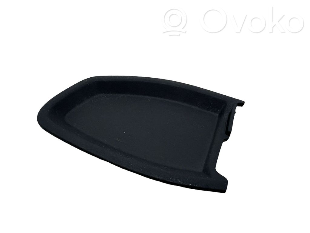 Inne elementy wykończeniowe drzwi tylnych   735604107,C390