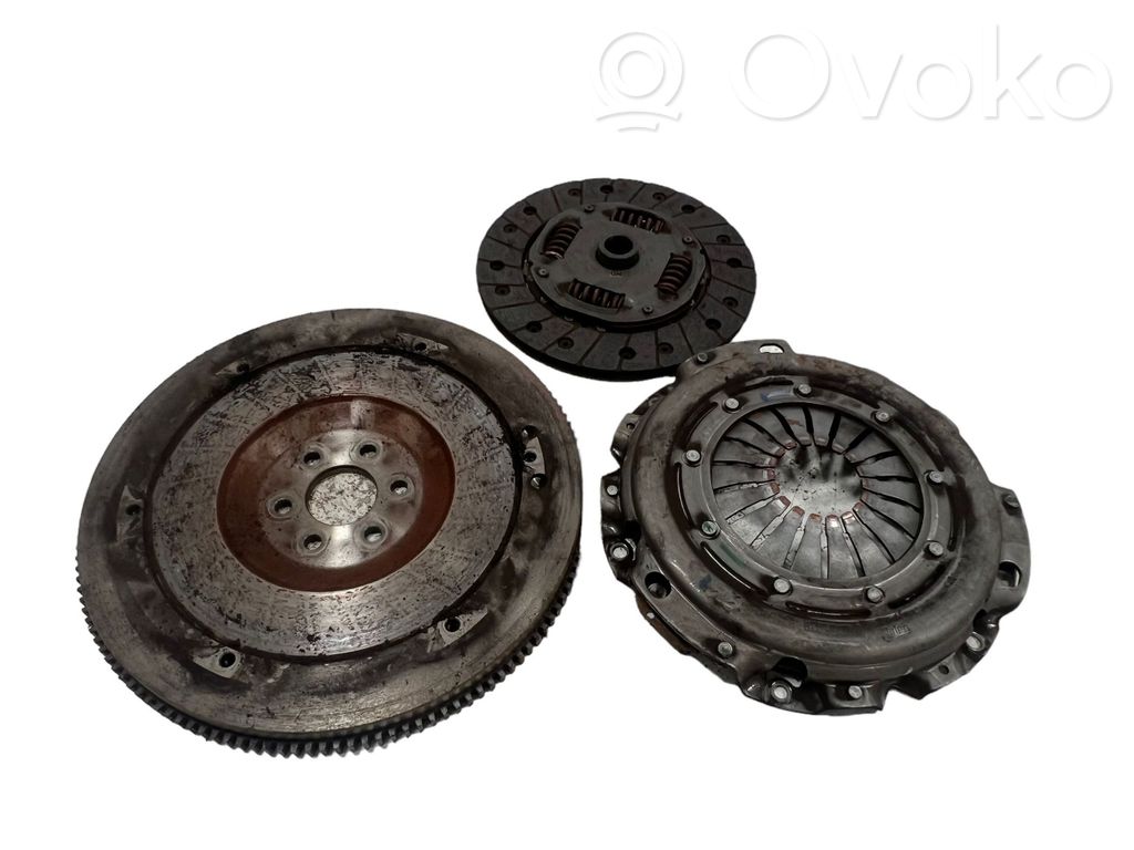 Opel Corsa E Sankabos komplektas 