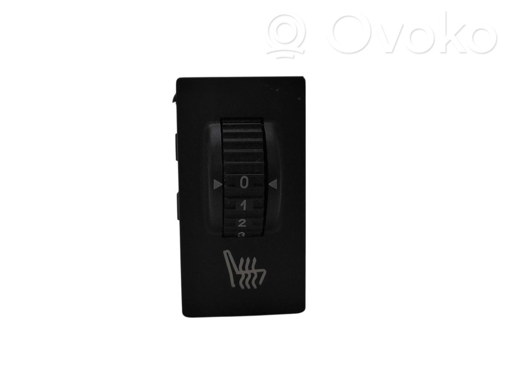 Peugeot 407 Seat heating switch 
