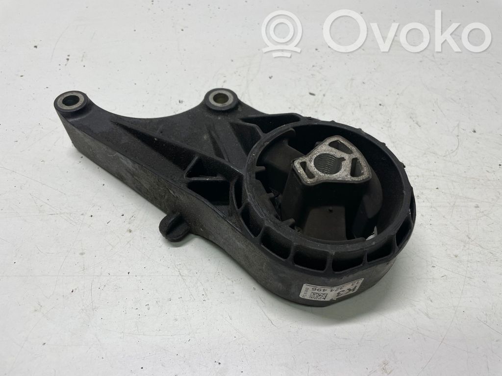 Opel Astra J Engine mount bracket 