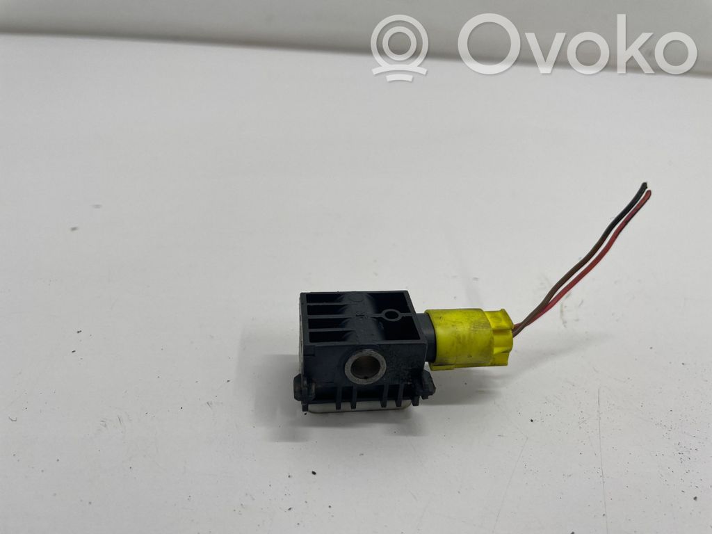Mercedes-Benz R W251 Airbag deployment crash/impact sensor 