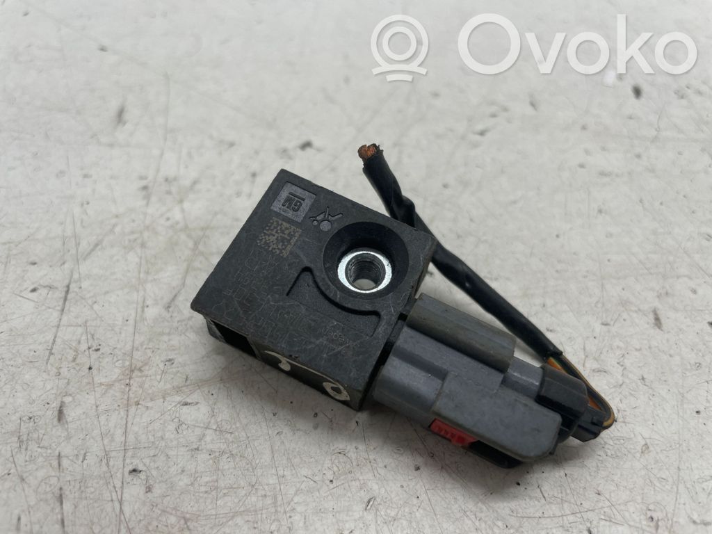 Opel Astra J Airbag deployment crash/impact sensor 