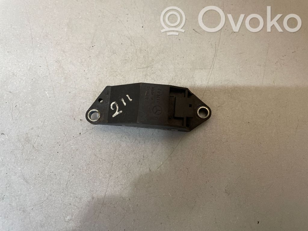 Mercedes-Benz E W211 Airbag deployment crash/impact sensor 