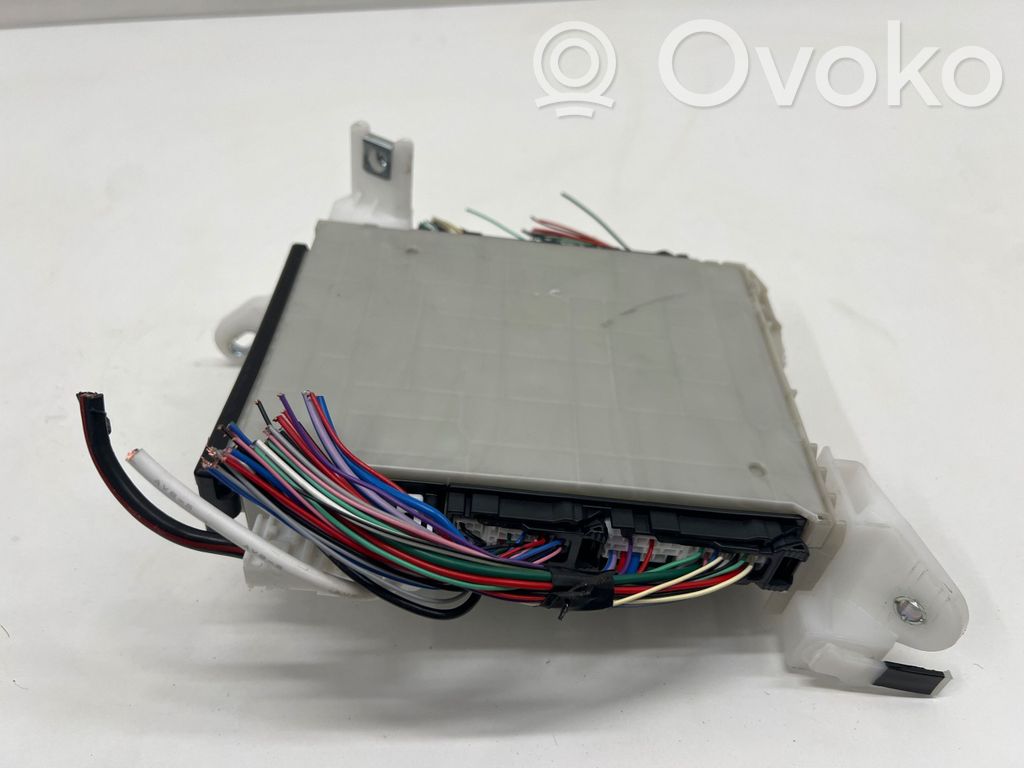 Fuse module   63589313,8273002P80A,5011U056BKC