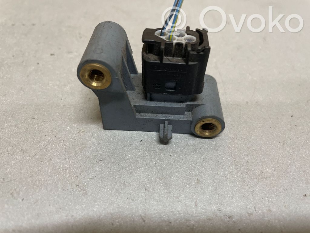 BMW 5 F10 F11 Airbag deployment crash/impact sensor 