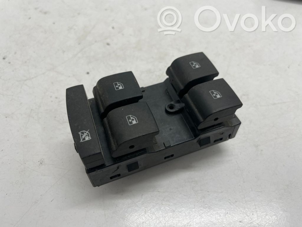 Opel Astra K Electric window control switch 