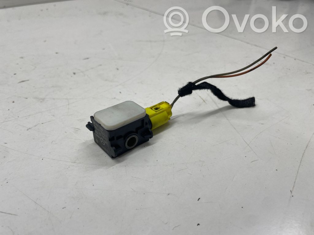 Mercedes-Benz ML W164 Airbag deployment crash/impact sensor 
