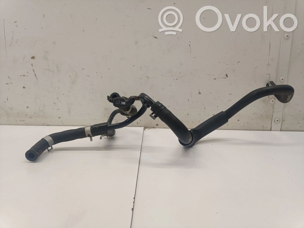 Hyundai Bayon Tuyau de liquide de refroidissement moteur