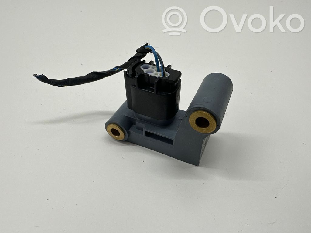 BMW 5 F10 F11 Airbag deployment crash/impact sensor 
