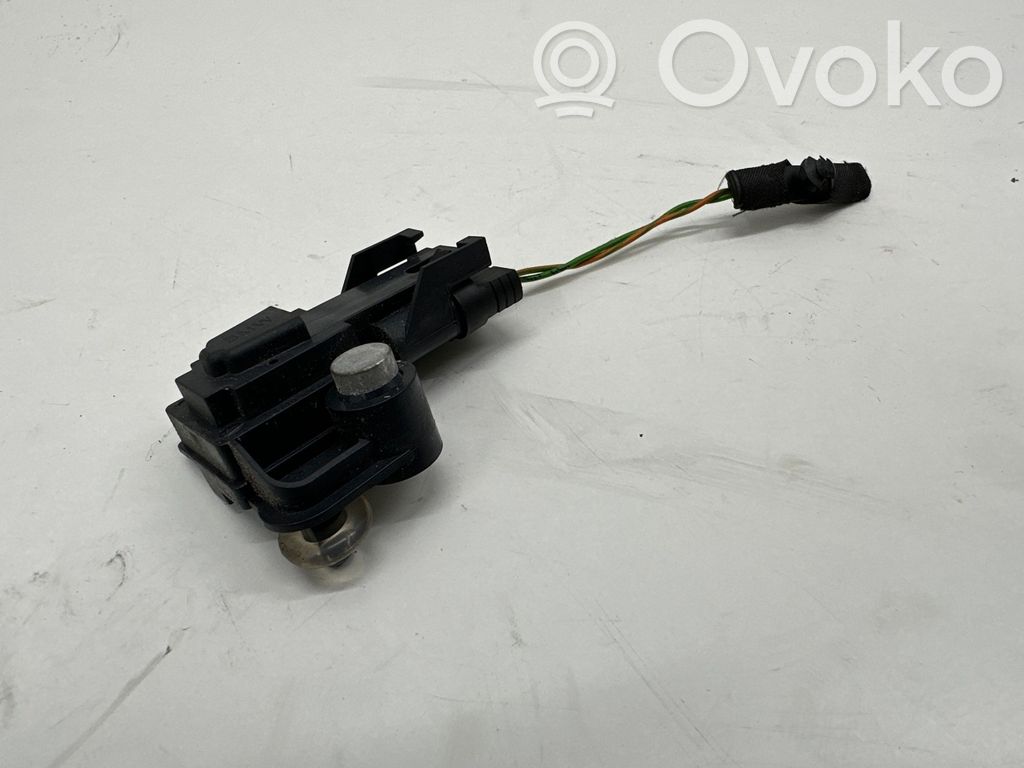 BMW 5 F10 F11 Airbag deployment crash/impact sensor 