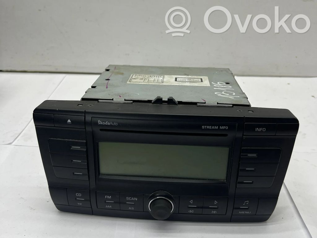 Skoda Octavia Mk2 (1Z) Unitate principală radio/CD/DVD/GPS 
