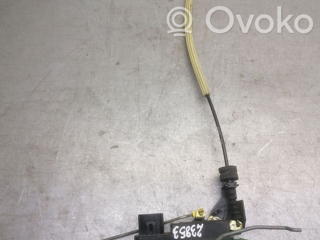 Volvo S60 Front door lock 