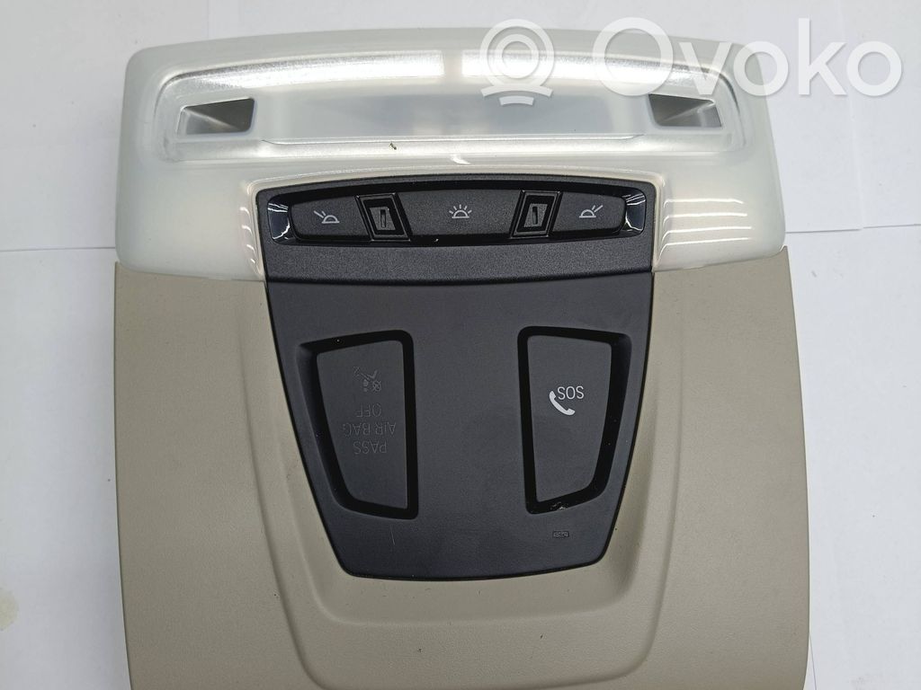 Front seat light   9354366,18159710,FZ935436601