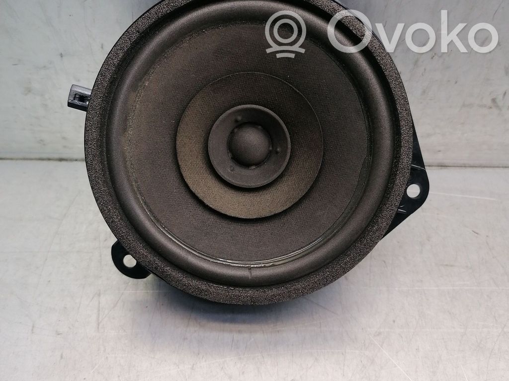 Jaguar X-Type Rear door speaker 