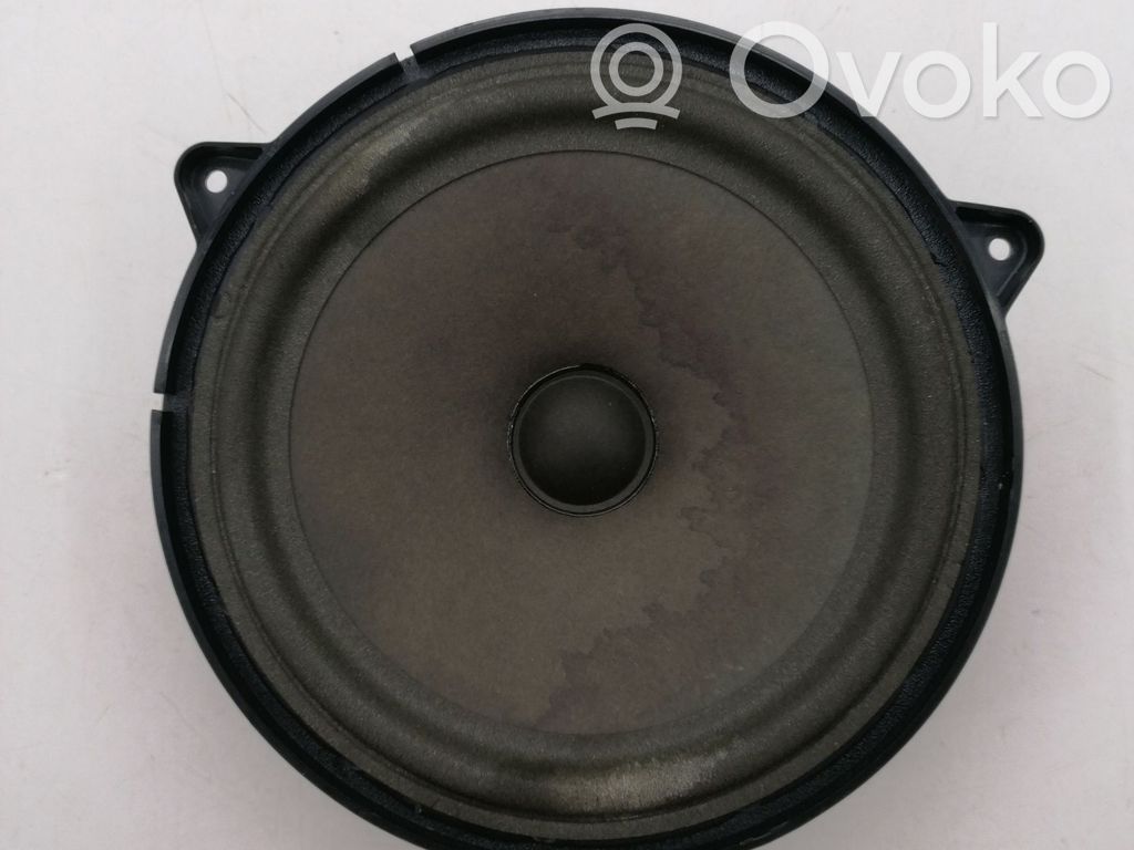 Audi A6 S6 C5 4B Altavoz de la puerta trasera 