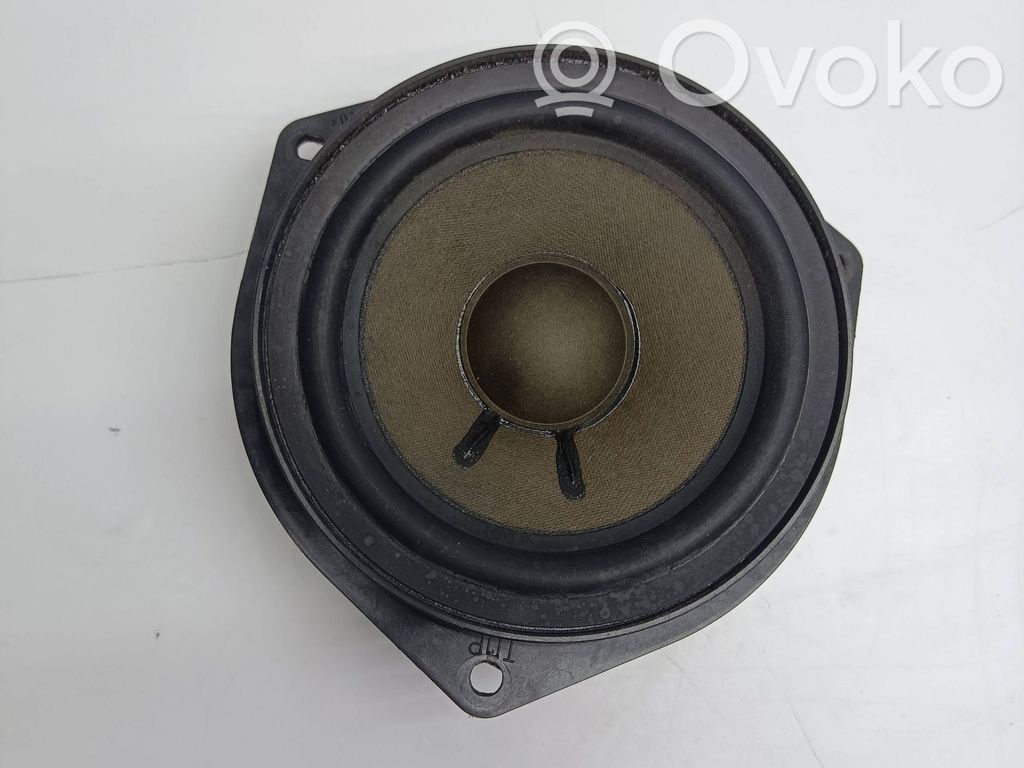Opel Zafira B Altavoz de la puerta trasera 
