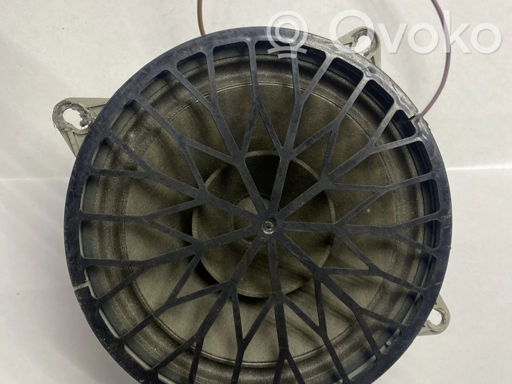 Citroen C2 Garsiakalbis (-iai) priekinėse duryse 