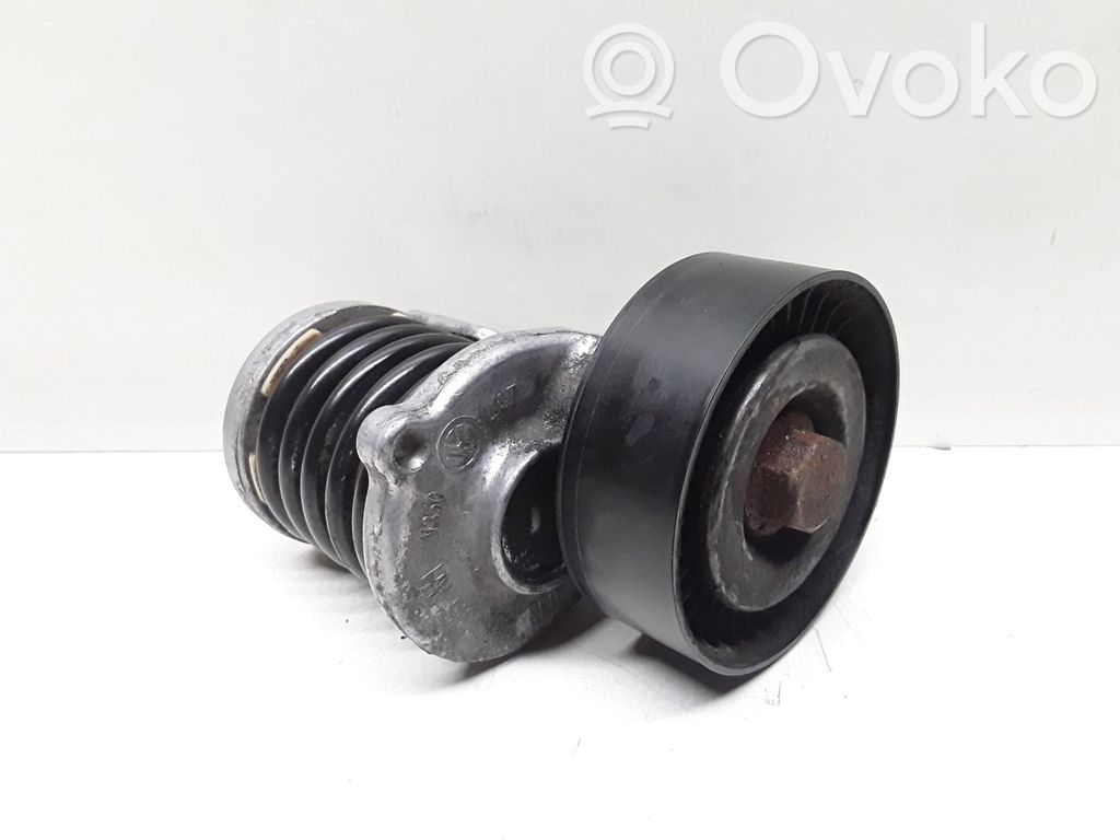 Napinacz paska alternatora   038903315AH