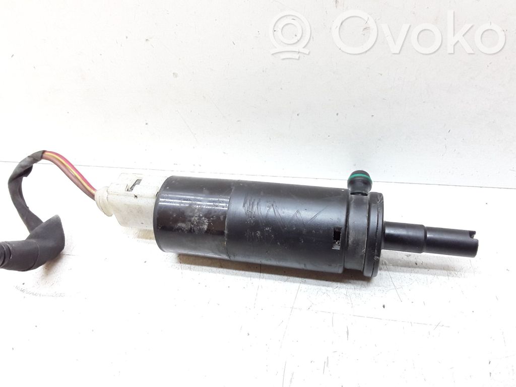 Mercedes-Benz C W204 Headlight washer pump 