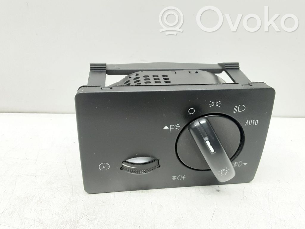 Ford Kuga I Light switch 