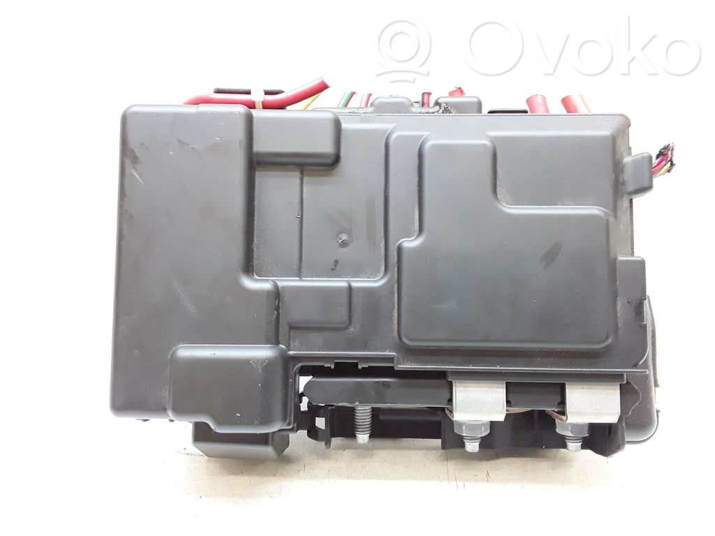 Volvo V60 Fuse module 