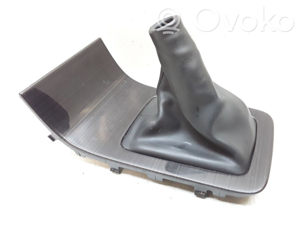 Volvo V70 Gear shifter surround trim plastic 