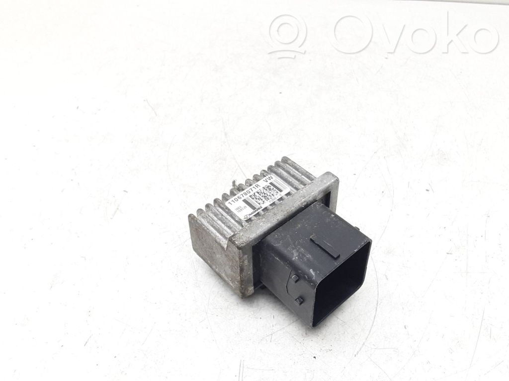 Renault Captur Glow plug pre-heat relay 