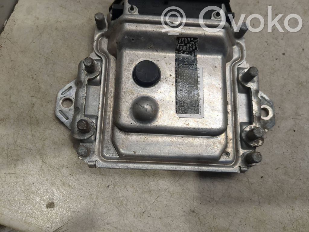 Volkswagen PASSAT B6 Engine control unit/module 