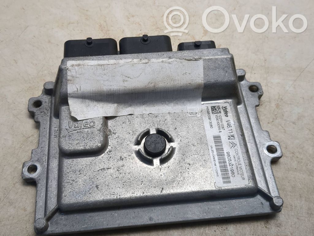 Peugeot 208 I Engine control unit/module 
