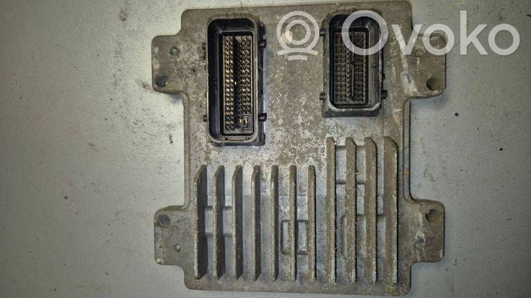 Opel Meriva B Engine control unit/module 