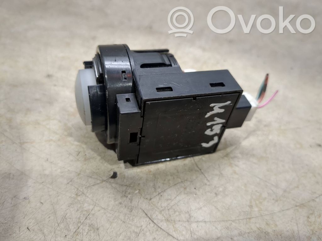 Nissan Leaf I (ZE0) Engine start stop button switch 