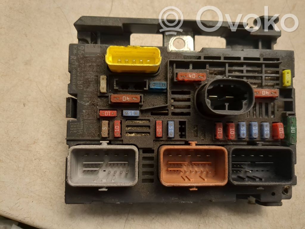 Citroen C4 I Fuse module 