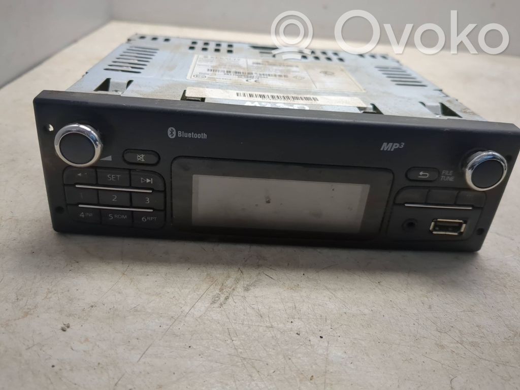 Panel / Radioodtwarzacz CD/DVD/GPS   AGC1220RF,ARA1230RF,281150889R,269779,281150889F