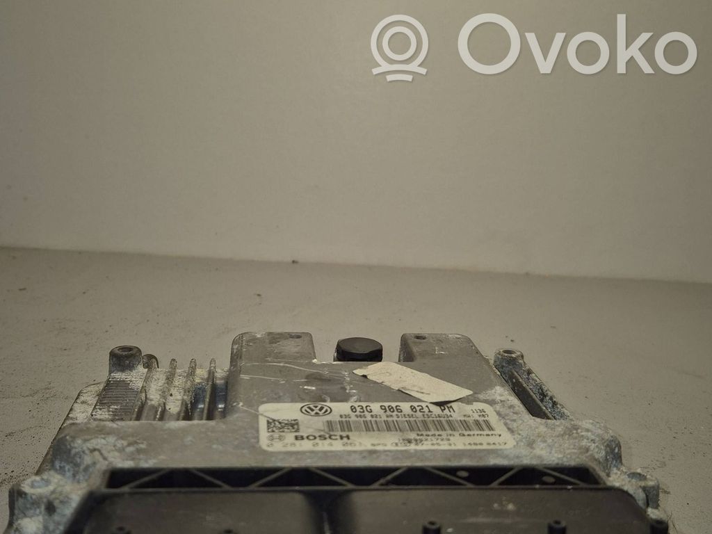 Volkswagen Golf V Engine control unit/module 